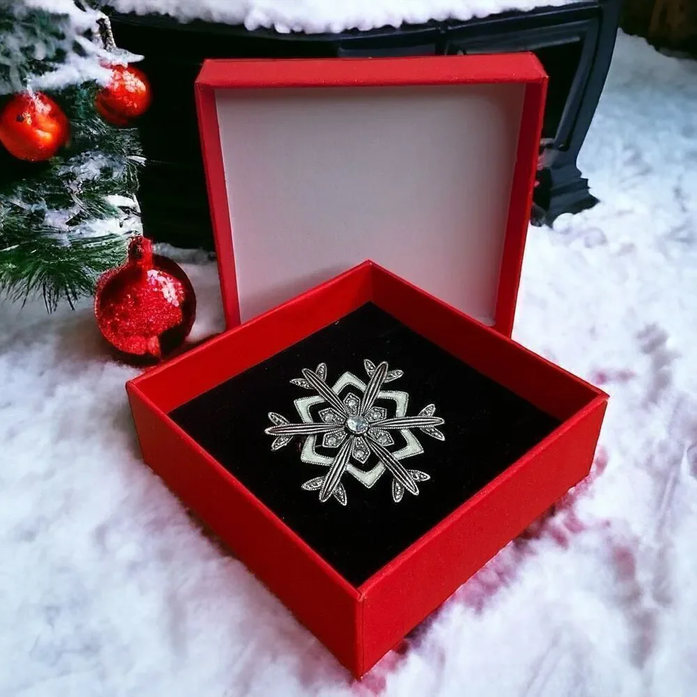 Brooch Lapel Pin Lia‎ Sophia Silver Snowflake Mother Of Pearl Enamel Rhinestones